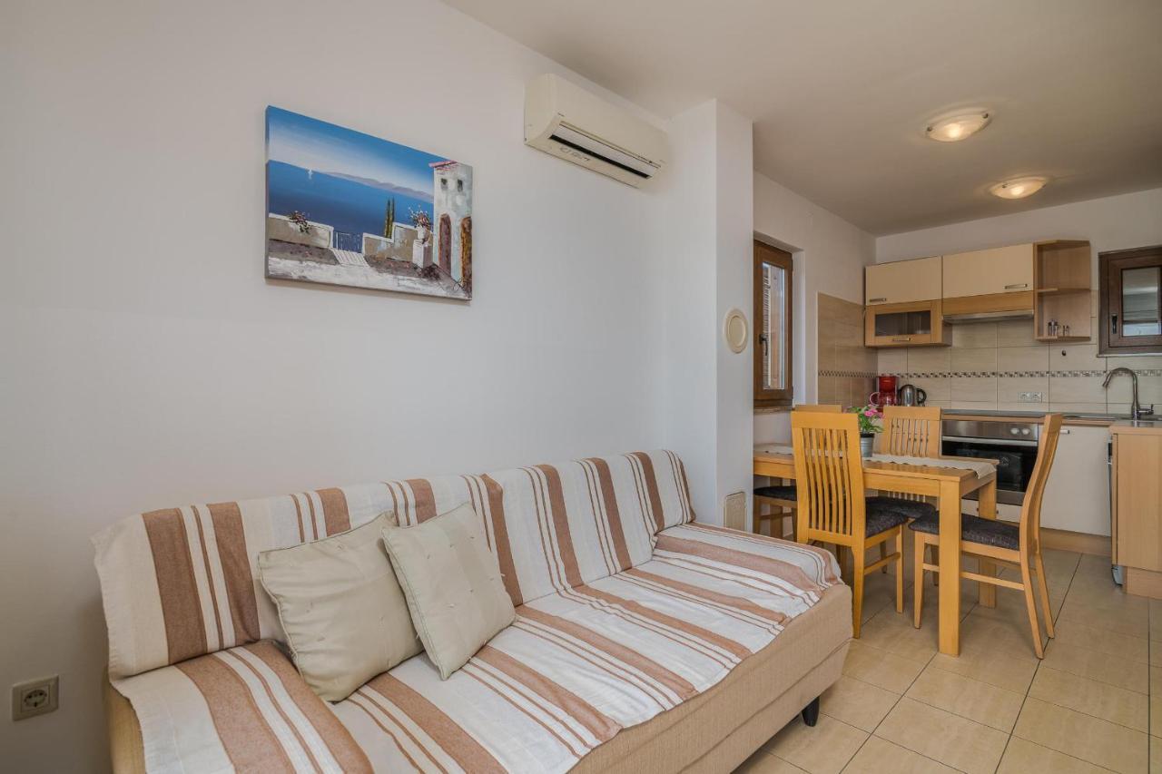 Apartments Celeste กลิมโน ภายนอก รูปภาพ