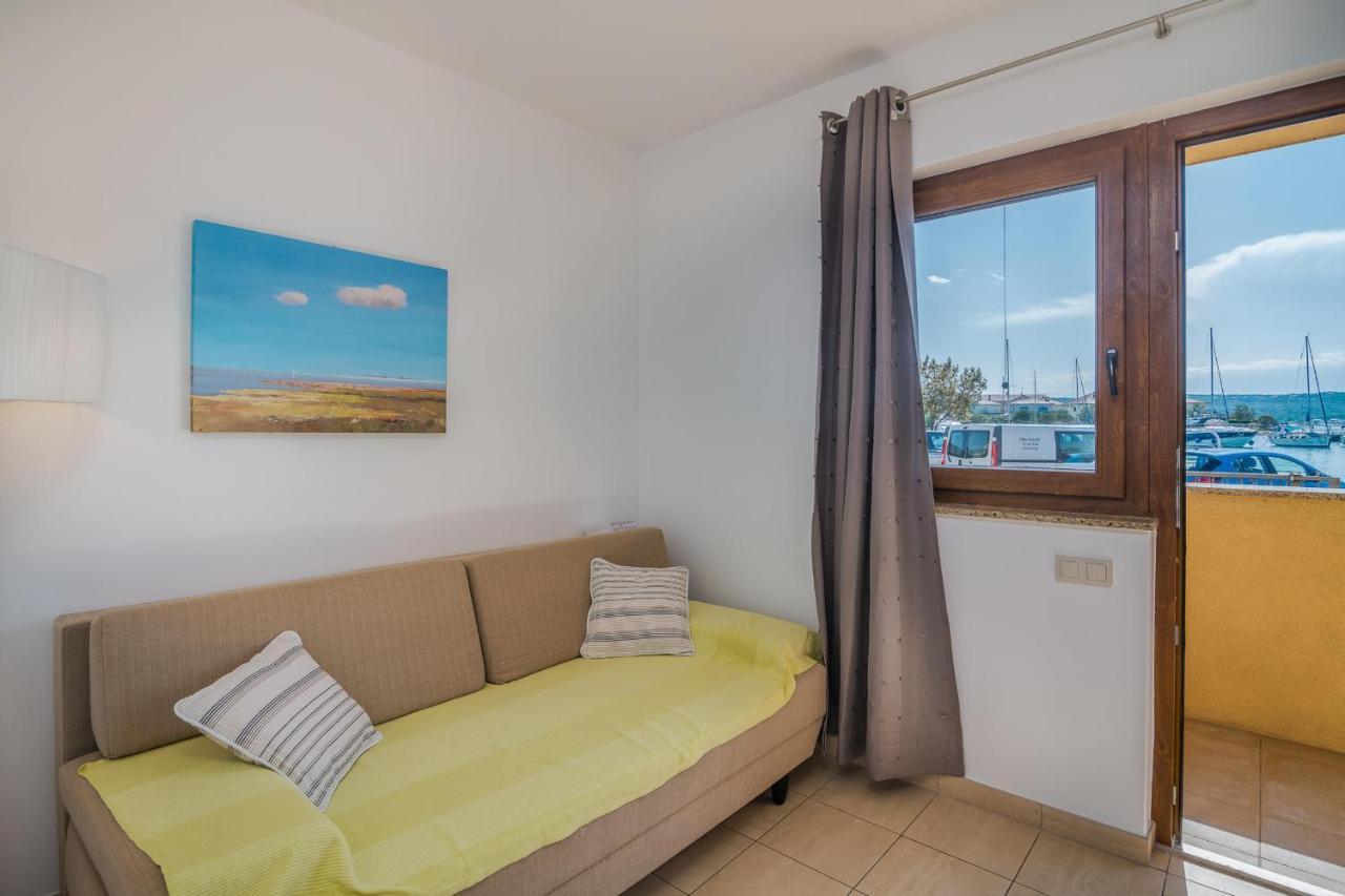 Apartments Celeste กลิมโน ภายนอก รูปภาพ